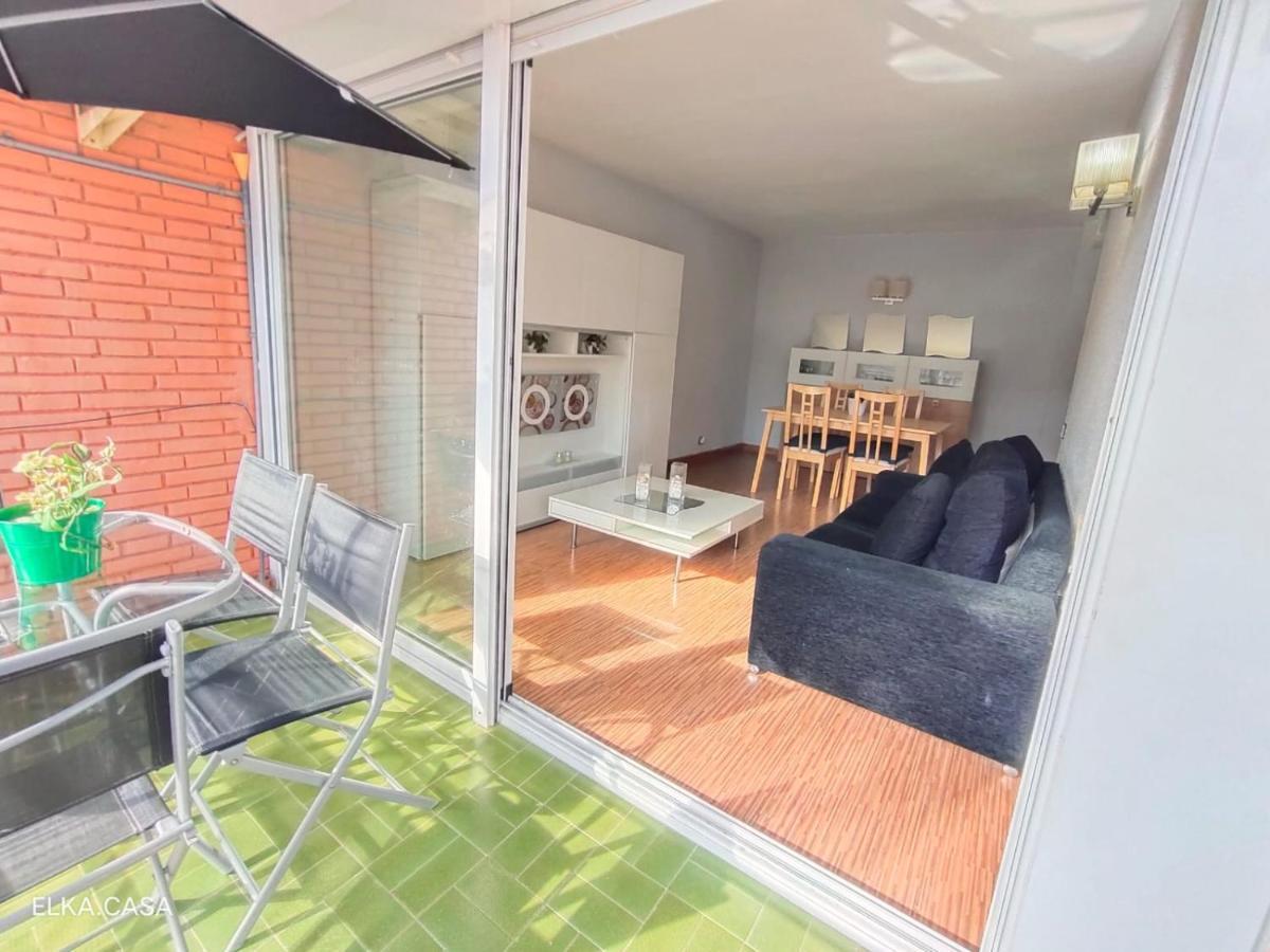 Ferienwohnung Apartamento Muy Luminoso En Segunda Linea De Mar Roda de Bará Exterior foto