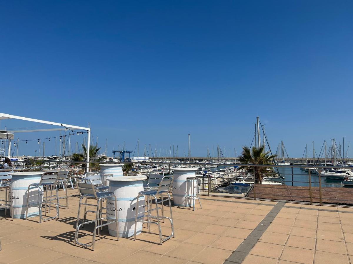 Ferienwohnung Apartamento Muy Luminoso En Segunda Linea De Mar Roda de Bará Exterior foto